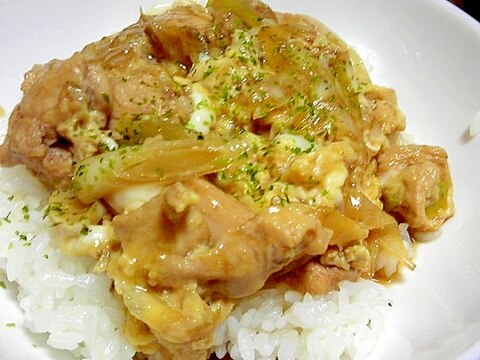 鶏ムネ肉を焼いて作る親子丼